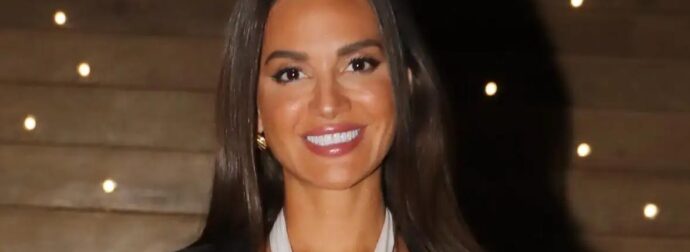 Αγνώριστη, πριν τις πλαστικές, με άλλα μάτια, δόντια και χείλη: Βρήκαν την 1η τηλεοπτική εμφάνιση της Ρίας Ελληνίδου, 12 χρόνια πριν