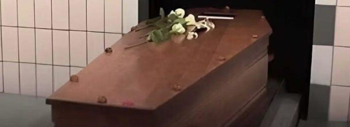 Αυτή η υπάλληλος αποκαλύπτει τι συμβαίνει στο σώμα κατά την αποτέφρωση