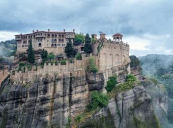 “Πάγωσαν” οι Μετεωρολόγοι με τον Καιρό του Πάσχα: Τέλος τα σχέδια για ψήσιμο αρνιού – Προειδοποίηση για αυτό που έρχεται