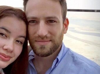 Μπάμπης Αναγνωστόπουλος: Η μικρή Λυδία έμαθε τα πάντα για τη δολοφονία της Καρολάιν – Έτσι είναι σήμερα το παιδί