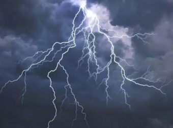 ΕΡΧΕΤΑΙ ΙΣΧΥΡΗ ΚΑΚΟΚΑΙΡΙ ΤΗΝ ΕΒΔΟΜΑΔΑ ΤΟΥ ΠΑΣΧΑ – ΠΟΤΕ ΞΕΚΙΝΑΕΙ ΚΑΙ ΠΟΙΕΣ ΠΕΡΙΟΧΕΣ ΘΑ ΧΤΥΠΗΣΕΙ