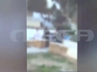 Ανήλικοι ξυλοκόπησαν μέχρι λιποθυμίας συνομήλικό τους σε νησί των Κυκλάδων – Βίντεο ντοκουμέντο από την άγρια επίθεση