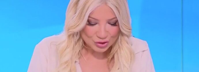 Φαίη Σκορδά: «Συλλυπητήρια, είναι μια τραγική είδηση» – «Πάγωσε» στο Buongiorno η παρουσιάστρια