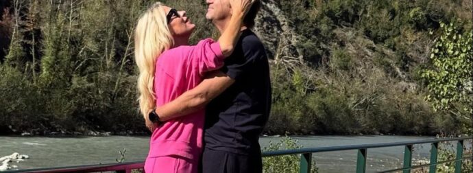 ΕΛΕΝΗ ΜΕΝΕΓΑΚΗ ΚΑΙ ΜΆΚΗΣ ΠΑΝΤΑΖΌΠΟΥΛΟΣ: ΚΥΚΛΟΦΟΡΗΣΑΝ ΦΩΤΟΓΡΑΦΙΕΣ ΑΠΟ ΤΗΝ ΙΣΠΑΝΊΑ