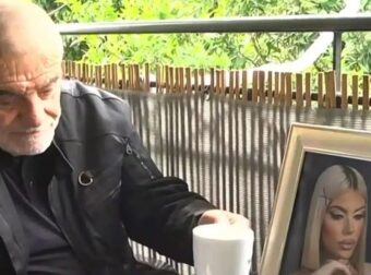 «Τη συμβούλευα, την καμάρωνα, δεν μπορώ να το αντέξω»: Ράκος ο πατέρας της Μυρτώς μετά το τρισάγιο στην Κεφαλονιά