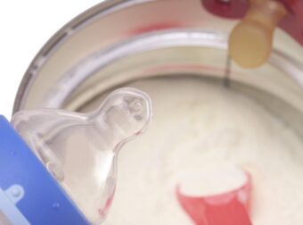 Ανάκληση βρεφικών τροφών που πωλούνται και στην Ελλάδα – Βρέθηκε ποντικοφάρμακο