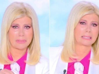 Πλάνταξε στο κλάμα on air η Ζήνα Κουτσελίνη: «Με κακοποιήσατε… Σκεφτείτε πριν φάτε έναν άνθρωπο να το σκέφτεστε»