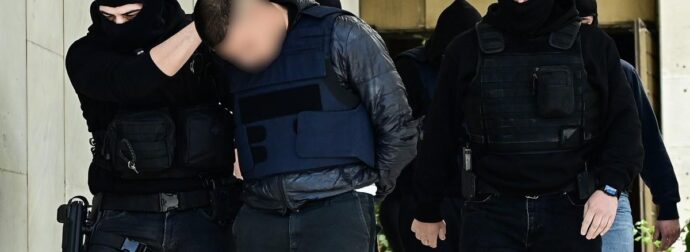 Άγιος Δημήτριος – Έσπασε την σιωπή της η μητέρα 20χρονου: «Ο γιος μου δεν έχει…»