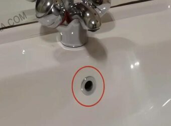 Λίγοι γνωρίζουν γιατί υπάρχει αυτή η σημαντική μικρή τρύπα στον νεροχύτη