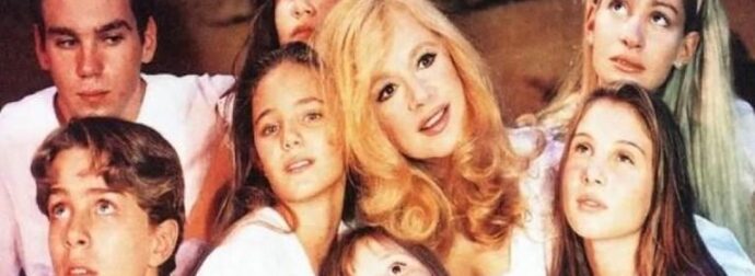 Πρώτη φορά στη δημοσιότητα: Φώτο της Αλίκης, κάθεται βουρκωμένη στα παρασκήνια της τελευταίας της παράστασης