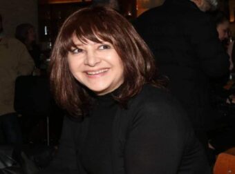 Θυμάστε την παρουσιάστρια Μαρία Χούκλη; Έτσι είναι σήμερα και για αυτό το λόγο εξαφανίστηκε