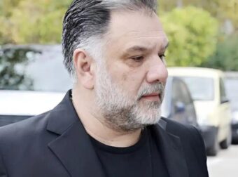 Συγκινεί ο Γρηγόρης Αρναούτογλου για την απώλεια του: «Δεν πρόλαβα να τον αποχαιρετήσω»