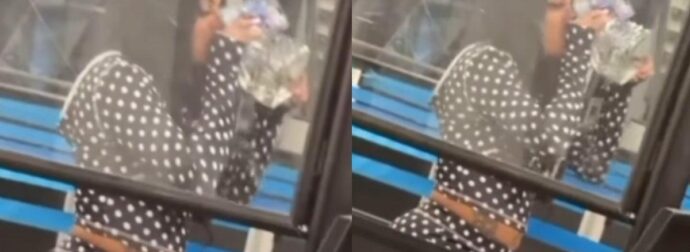 Ήπιε μισό μπουκάλι τεκίλα επειδή δεν την άφησαν να το πάρει μαζί της στο αεροπλάνο και έγινε viral