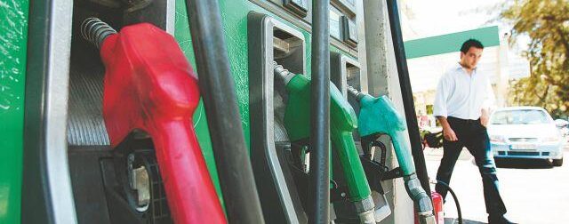 ΕΚΤΑΚΤΟ ΤΩΡΑ ΓΙΑ ΤΗΝ ΑΜΟΛΥΒΔΗ: ΟΥΡΕΣ ΣΤΑ ΒΕΝΖΙΝΑΔΙΚΑ – ΦΟΥΛΑΡΟΥΝ ΤΑ ΑΜΑΞΙΑ – ΕΚΤΟΞΕΥΕΤΑΙ Η ΤΙΜΗ ΑΠΟ ΩΡΑ ΣΕ ΩΡΑ – ΠΟΥ ΘΑ ΦΤΑΣΕΙ