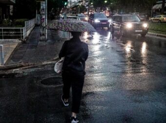 Καιρός: Τι ώρα θα βρέξει στην Αττική σήμερα