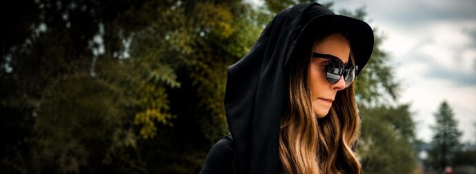 Ράγισε καρδιές η Ιωάννα Λίλη στην κηδεία της Γωγώς Μαστροκώστα – «Περίμενα να πάμε μαζί στο…»