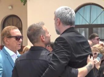 Σπαρακτικό: Η κίνηση του Ντέμη Νικολαΐδη στον Τραϊανό Δέλλα που συγκίνησε τους πάντες