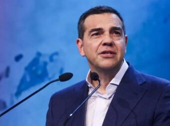 ΑΛΕΞΗΣ ΤΣΙΠΡΑΣ: ΝΕΑ ΔΗΜΟΣΚΌΠΗΣΗ ΓΙΑ ΤΟ ΝΕΟ ΚΟΜΜΑ ΤΟΥ