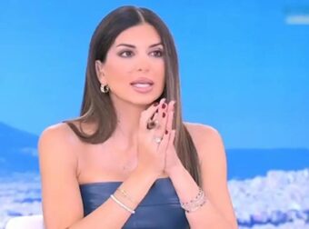 «Μόλις μπήκαν μέσα, άκουσαν ένα…»: Σοκάρει η Τσιμτσιλή για το «σημάδι» που εμφανίστηκε μέσα στο ξωκλήσι στο Ευηνοχώρι, όταν έφτασε η σορός της Μαστροκώστα