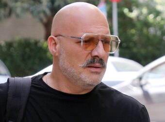 Νίκος Μουτσινάς: Το σοβαpό πpόβλnμα υγείας που έκpυβε – Τα σημάδια που δεν πρέπει να αγνοούμε