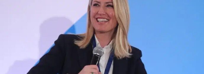 Μένουν μόνο οι ανακοινώσεις: Το νέο κανάλι της Σίας Κοσιώνη