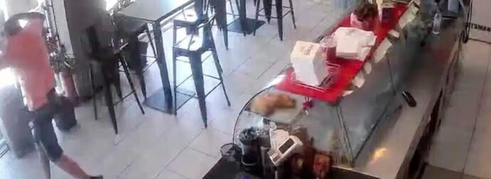 Βίντεο από μαγαζί την ώρα του σεισμού σήμερα στην Εύβοια – Η στιγμή που άρχισαν να τρέχουν στους δρόμους