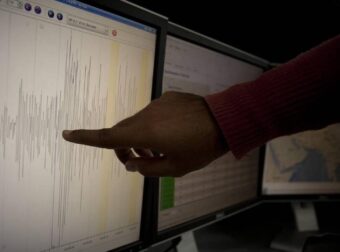 Μεγάλος σεισμός 7,8 Ρίχτερ – Οι πρώτες πληροφορίες – Βίντεο από τον κόσμο που τρέχει να σωθεί στις Φιλιππίνες