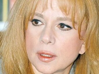 Πρόλαβε και ξεστόμισε… τρεις λέξεις: Ανατριχιάζει ο γιατρός της Αλίκης Βουγιουκλάκη για τις τελευταίες της στιγμές, 30 χρόνια μετά τον θάνατό της