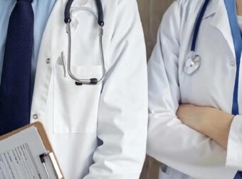 ΕΚΤΑΚΤΟ – ΣΤΗ ΦΥΛΑΚΗ ΠΑΣΙΓΝΩΣΤΟΣ ΓΙΑΤΡΟΣ ΚΑΙ ΧΕΙΡΟΥΡΓΟΣ ΤΗΣ ΧΩΡΑΣ