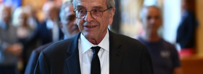 ΣΥΝΑΓΕΡΜΌΣ ΣΤΟ ΜΑΞΙΜΟΥ: ΤΙ ΔΕΙΧΝΕΙ Η ΚΡΥΦΗ ΔΗΜΟΣΚΟΠΗΣΗ ΓΙΑ ΤΟ ΚΟΜΜΑ ΣΑΜΑΡΑ – ΣΟΚΑΡΟΥΝ ΤΑ ΝΟΥΜΕΡΑ