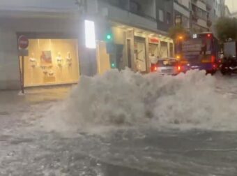Συναγερμός: Μεγάλες καταστροφές μετά την καταιγίδα – Σε κατάσταση έκτακτης ανάγκης πασίγνωστη πόλη της Ισπανίας