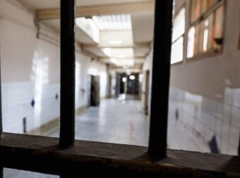 Ηράκλειο – Νεκρή η 34χρονη – Είχε πετάξει το νεογέννητο μωρό της στα σκουπίδια