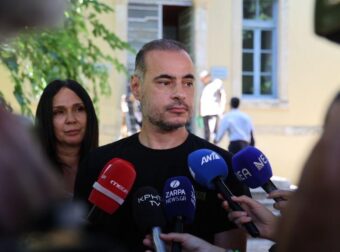 Σοκάρει ο αδερφός της Σταυρούλας: «Είναι χειρότερο τέρας κι απ’ αυτόν» – Η κίνηση-ματ με τη μήνυση κατά της συζύγου του δράστη.