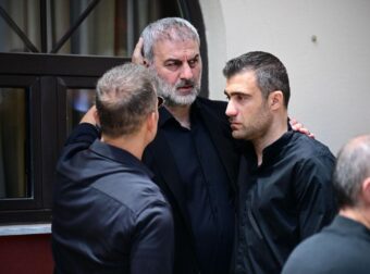 Το επόμενο μεγάλο βήμα του Τραϊανού Δέλλα: Τι αποφάσισε για το μέλλον του, μόλις λίγες εβδομάδες αφότου έχασε την πολυαγαπημένη του σύζυγο.