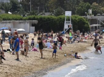 Καλύτερα μην πάτε για μπάνιο εκεί: 29 παραλίες της Αττικής που κρίνονται ακατάλληλες για κολύμπι, για τις 5 δεν το περιμέναμε με τίποτα…