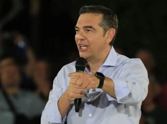 «Νέα δημοσκόπηση φέρνει ανατροπές: Άνοδος για Τσίπρα και ΕΛΑΣ – Τα αποτελέσματα που προκαλούν πονοκέφαλο στη ΝΔ».
