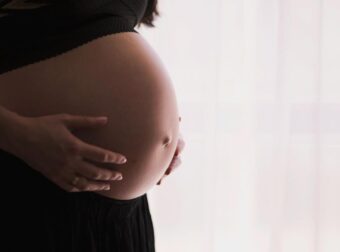 Νέα τραγωδία στη Χώρα μας: Νεκρή 29χρονη μετά τον τοκετό – Οι πρώτες πληροφορίες