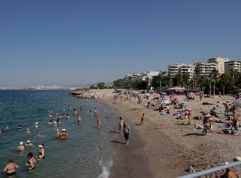 Οι «επικίνδυνες» παραλίες της Αττικής ‑ Πού και πώς μπορείτε να κολλήσετε E. coli – Οι κινήσεις που μειώνουν τον κίνδυνο