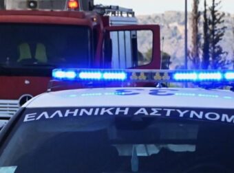 Βαρυμπόμπη: Όχημα συγκρούστηκε σε τοιχίο και τυλίχθηκε στις φλόγες – Οδηγός βρέθηκε απανθρακωμένος