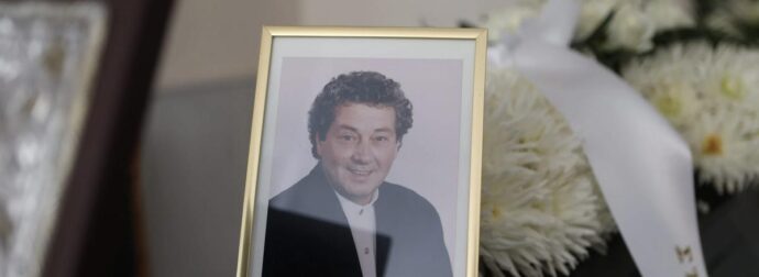 ΣΟΚ με αυτό που συνέβη στην κηδεία του «Ταμτάκου» Δυστυχώς, Ντράπηκε και η ντροπή