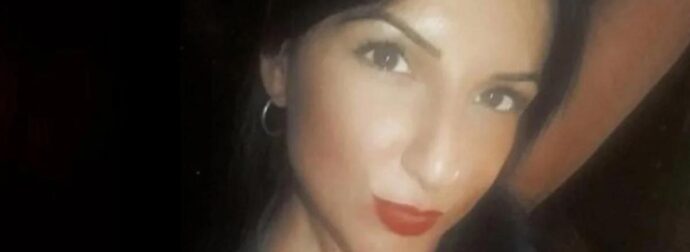 Σοκ τώρα: Γνωστή 46χρονη δημοσιογράφος βρέθηκε νεκρή μέσα στο αυτοκίνητό της – Ποια είναι