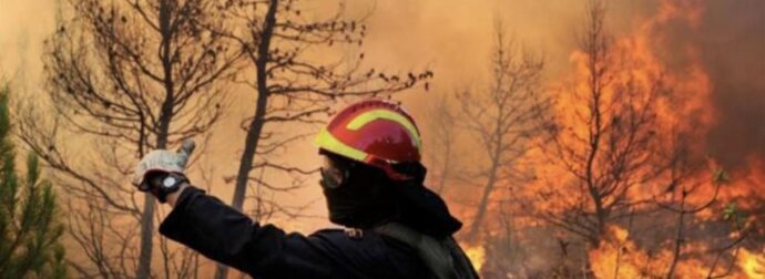 ΚΑΙΓΕΤΑΙ ΞΑΝΑ Η ΕΛΛΑΔΑ ΜΑΣ: ΜΕΓΑΛΗ ΦΩΤΙΑ ΤΩΡΑ ΣΤΗ ΧΩΡΑ – ΔΙΝΕΙ ΜΑΧΗ Η ΠΥΡΟΣΒΕΣΤΙΚΗ