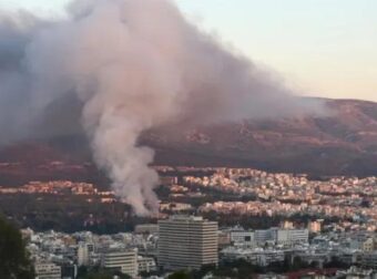 Έκτακτο Τώρα: Μεγάλη φωτιά στην Αθήνα – Ακούγονται εκρήξεις, ήχησε το 112