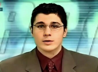 Αγνώριστος πασίγνωστος Έλληνας παρουσιαστής – Το σπάνιο βίντεο από την πρώτη του εμφάνιση στην τηλεόραση