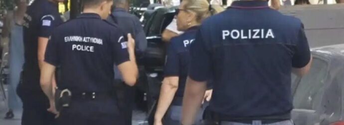 Τους είδαν στην Ερμού και απορούσαν: Γιατί κυκλοφορούν ξένοι αστυνομικοί στην Αθήνα