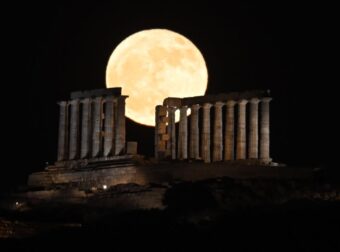 Σημειώστε την ημερομηνία: Το πιο λαμπερό φεγγάρι του καλοκαιριού θα μαγέψει τον ουρανό