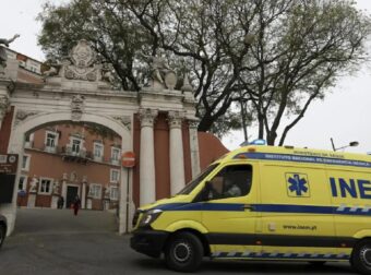 Νεκρό κοριτσάκι 18 μηνών:  Ξεχάστηκε επί οκτώ ώρες μέσα σε σχολικό λεωφορείο
