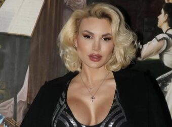 Αλεξάνδρα Παναγιώταρου: Εμφανίστηκε με λευκό μπικίνι και δεν πήραν τα μάτια τους από πάνω της