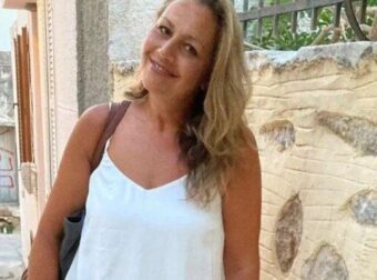 Όλοι κάνουν το ίδιο λάθος: Η ιστορία της δασκάλας που βρέθηκε σε κώμα μετά από τσίμπημα συγκλονίζει