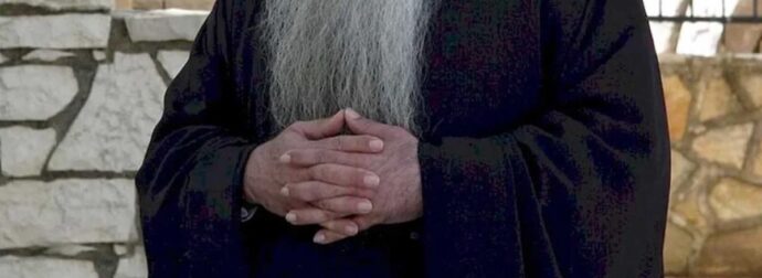 Ιερέας έπιασε στα «πράσα» νεαρό ζευγάρι να κάνει σεξ μέσα σε παρεκκλήσι – Η εξαιρετική αντίδραση του